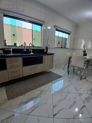 Cozinha com gabinete