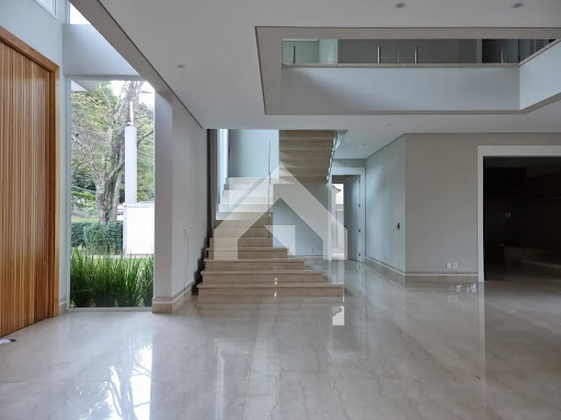 Casa de Condomínio em Alphaville - Santana de Parnaíba, SP
