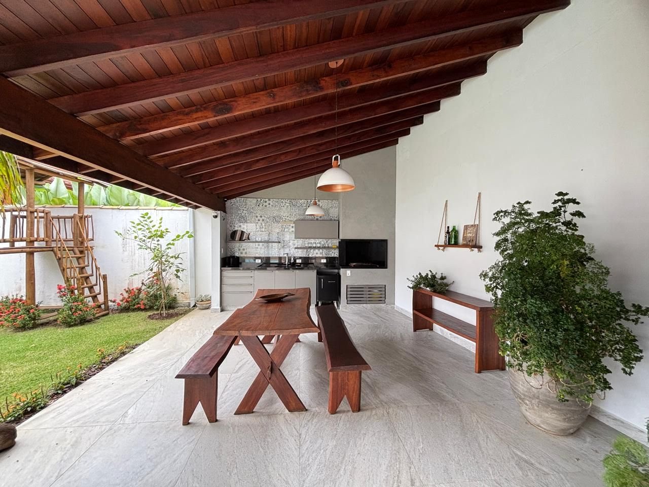 Casa à venda com 4 quartos, 6 banheiros, 2 vagas e 520m² no Itaguá, Ubatuba (SP) — foto 6 de 20