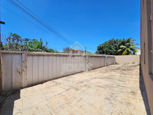 Apartamentos Kitnets / Alojamentos em Recreio dos Bandeirantes - Jaboticabal, SP