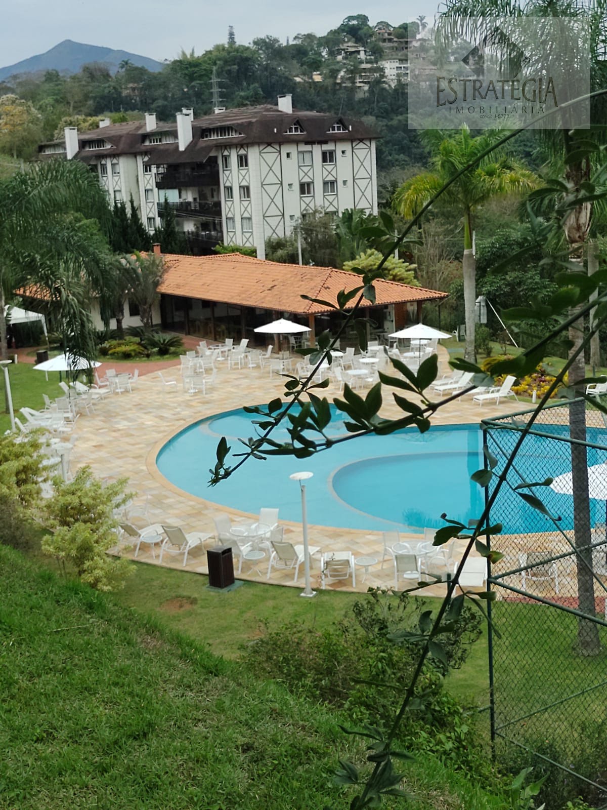 Apartamento à venda com 3 quartos, 1 suíte, 2 vagas e 120m² no Nogueira, Petrópolis (RJ) — foto 18 de 18