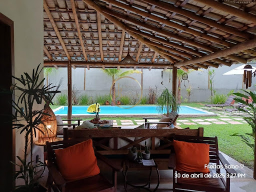 Casa à Venda em Alto de Pitinga, Porto Seguro, 2 Suítes, 200m²