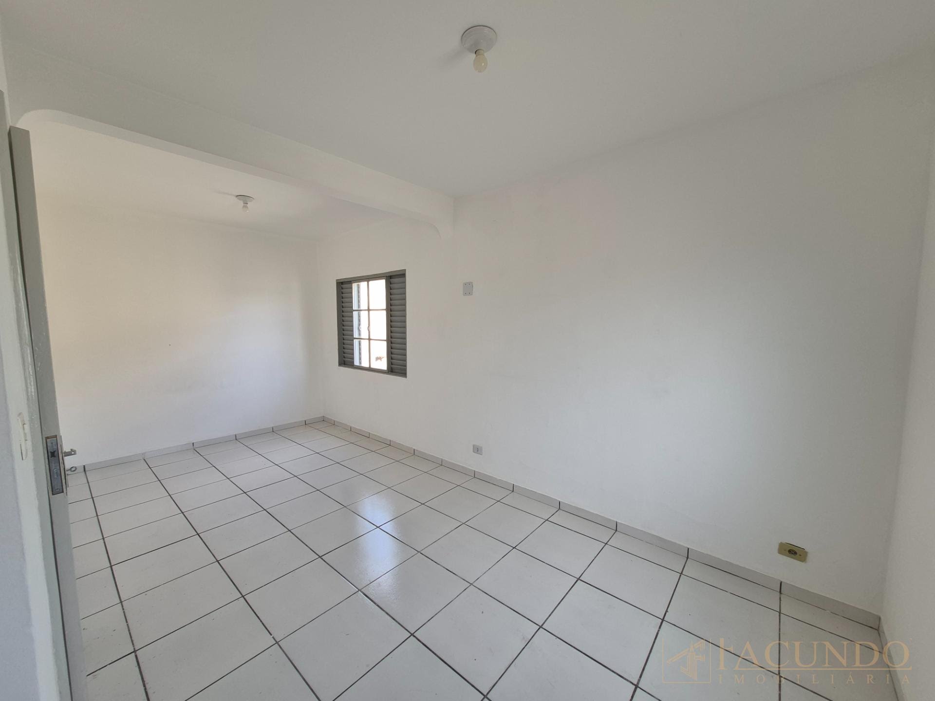Quarto 01