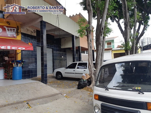 salões com mais ou menos 60mts