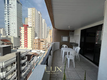 Apartamento 03 Dorm. em Meia Praia  -  Itapema