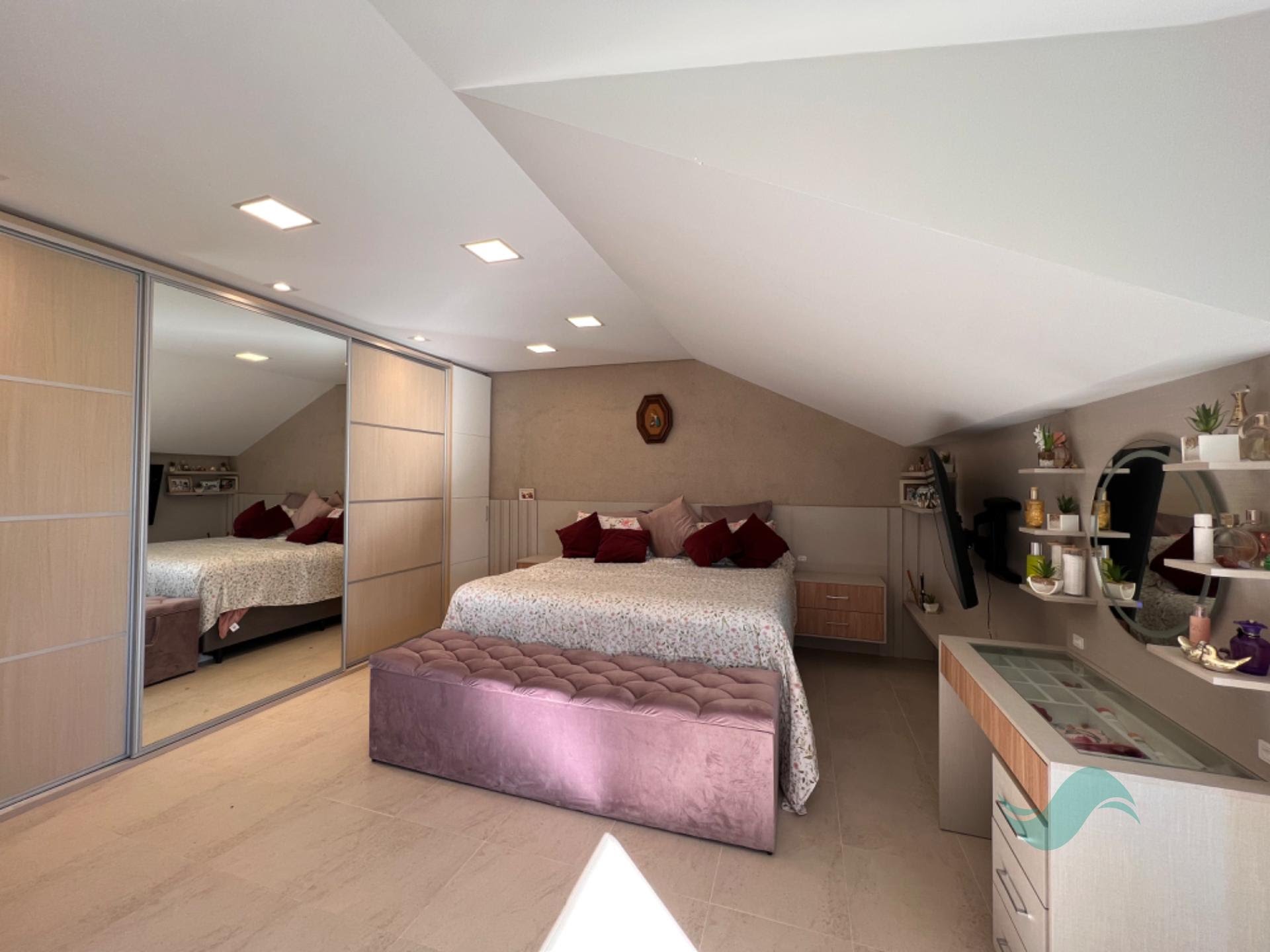 Cobertura à venda com 4 suítes, 3 vagas e 198m² no Jurerê, Florianópolis (SC) — foto 7 de 28
