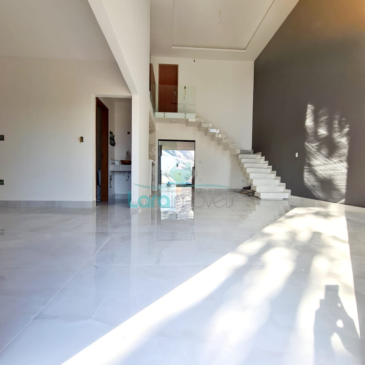 Casa à venda com 4 quartos, 3 suítes, 2 vagas e 240m² no Lagoa, Macaé (RJ) — foto 14 de 17