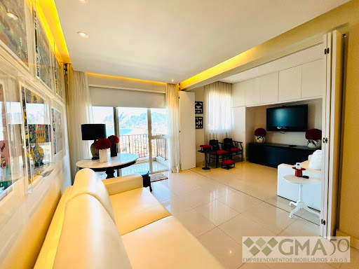 Apartamento em Copacabana  -  Rio de Janeiro