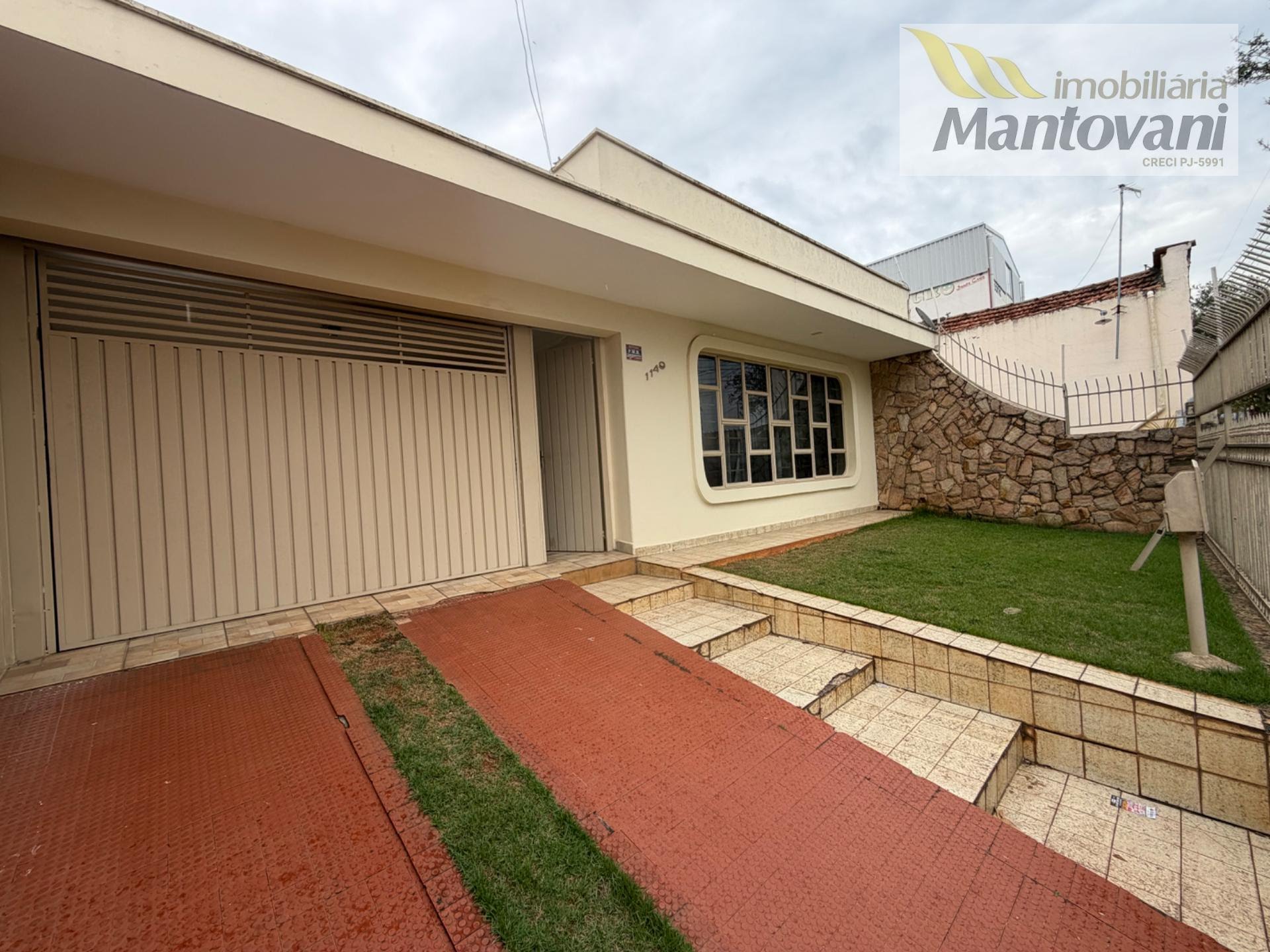 Casa à venda com 3 quartos, 2 banheiros, 2 vagas e 324m² no Alto Santa Cruz, Tatuí — foto principal