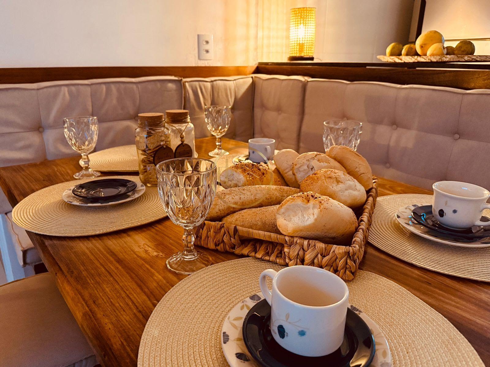 Apartamento à venda com 3 quartos, 2 banheiros, 1 vaga e 100m² no Praia de Taperapuã, Porto Seguro — foto principal
