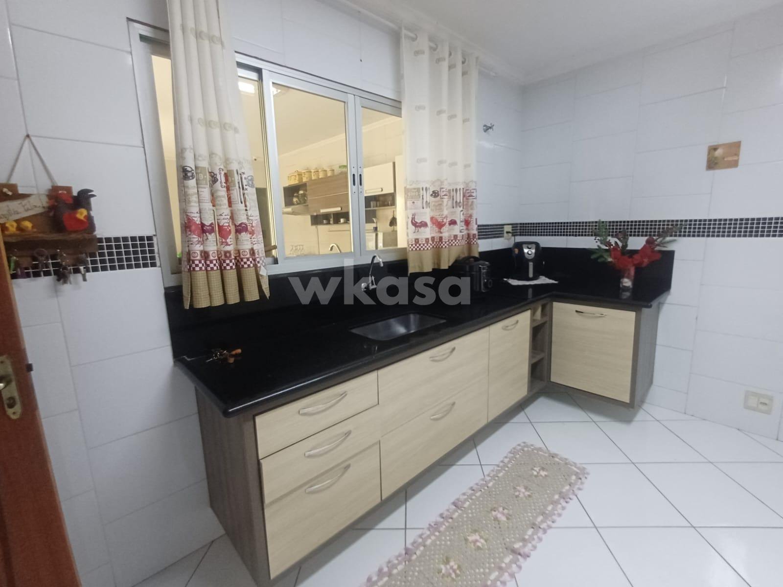Casa à venda com 4 quartos, 2 suítes, 3 vagas e 250m² no Morada de Laranjeiras, Serra (ES) — foto 8 de 30