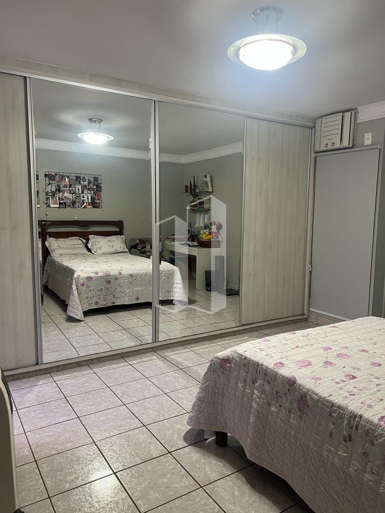 Casa à venda com 3 quartos, 1 suíte, 4 vagas e 240m² no Vila Anchieta, Goiânia (GO) — foto 13 de 26