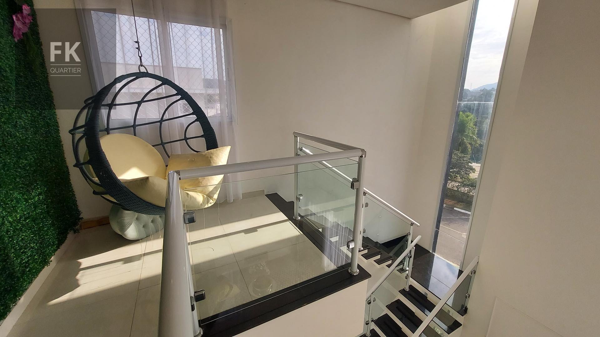 Casa à venda com 3 quartos, 3 suítes, 4 vagas e 268m² no Suru, Santana de Parnaíba (SP) — foto 21 de 29