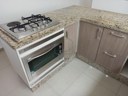Casa à venda em Parque Maria Helena, Suzano | 174m²