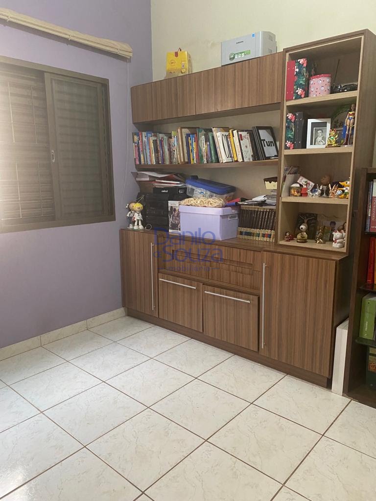 Casa à venda com 5 quartos, 2 suítes, 2 vagas e 360m² no Veredas da Cidade, Araxá (MG) — foto 5 de 16