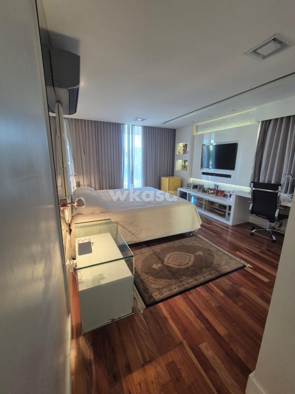Casa à venda com 4 quartos, 3 suítes, 3 vagas e 350m² no Jacuhy, Serra (ES) — foto 9 de 29