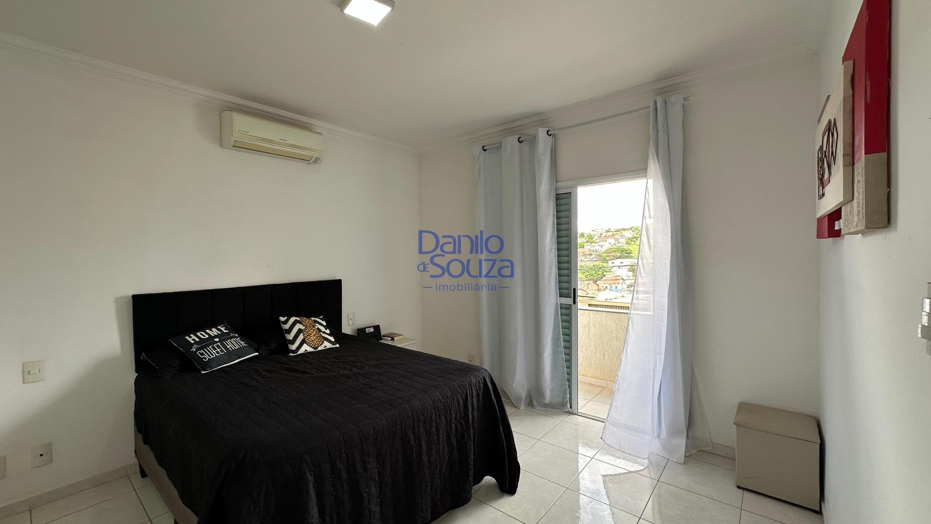 Casa à venda com 3 quartos, 2 suítes e 360m² no Guilhermina Vieira Chaer, Araxá (MG) — foto 16 de 26