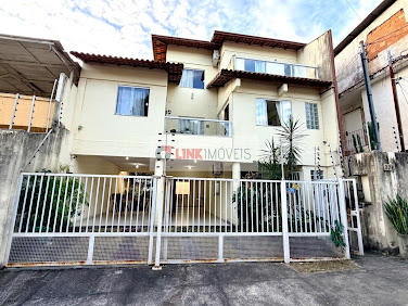 Casa Sobrado à Venda em Maruípe, Vitória | 239m²