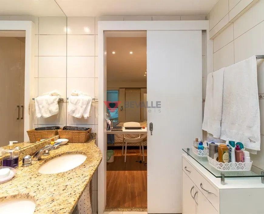 Apartamento à venda com 3 quartos, 3 suítes, 2 vagas e 155m² no Laranjeiras, Rio de Janeiro (RJ) — foto 23 de 30