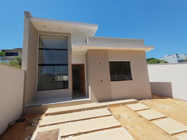 Casa para Venda em Rio das Ostras / RJ no bairro Maria Turri 