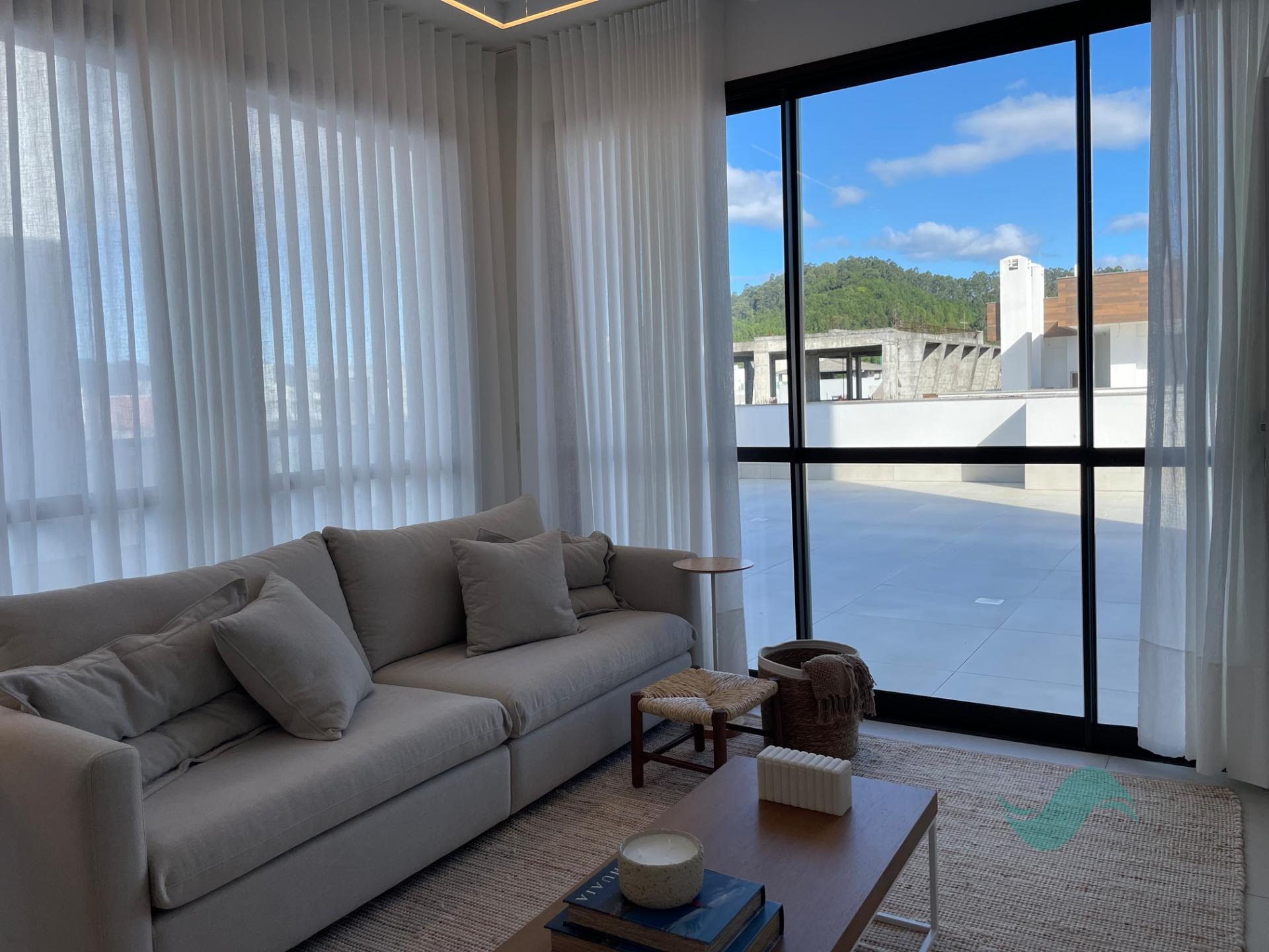 Cobertura à venda com 2 quartos, 3 banheiros, 2 vagas e 183m² no Canasvieiras, Florianópolis (SC) — foto 10 de 12