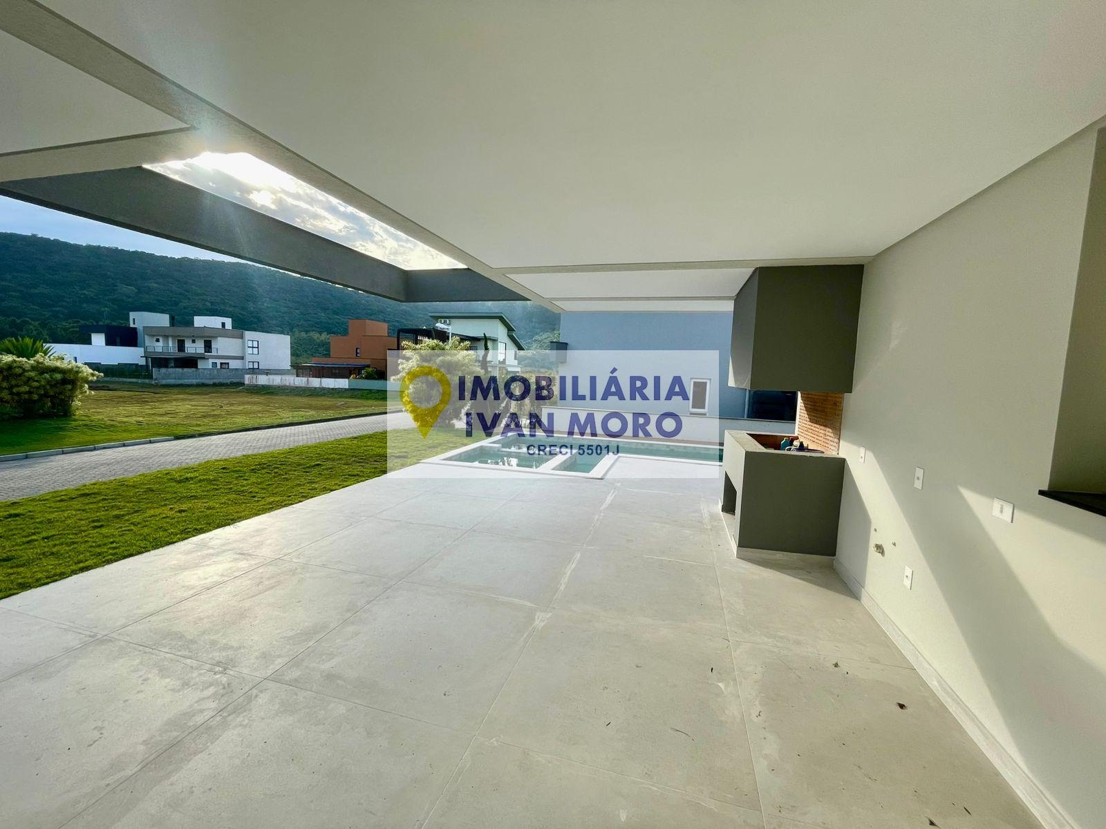 Casa à venda com 4 quartos, 2 suítes, 2 vagas e 450m² no Ingleses Norte, Florianópolis (SC) — foto 4 de 30