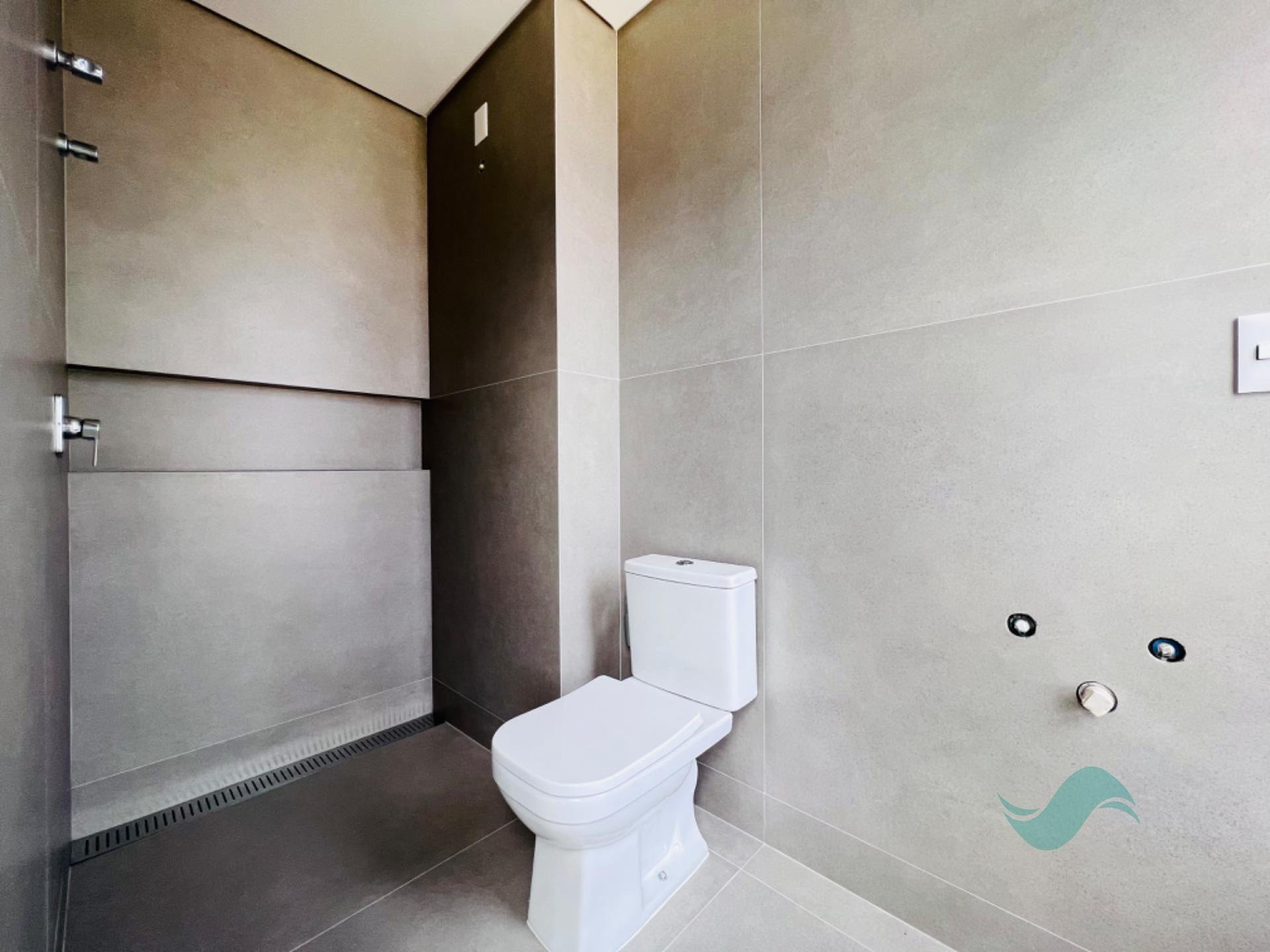 Apartamento à venda com 2 suítes, 2 vagas e 79m² no Jurerê, Florianópolis (SC) — foto 13 de 15