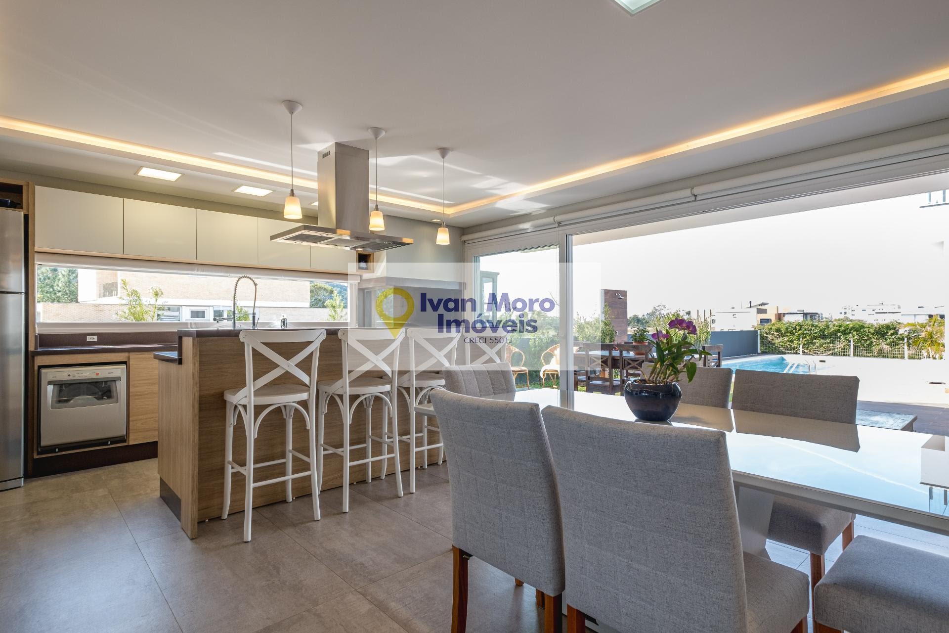 Casa à venda com 4 quartos, 3 suítes, 2 vagas e 290m² no Ingleses Norte, Florianópolis (SC) — foto 9 de 30
