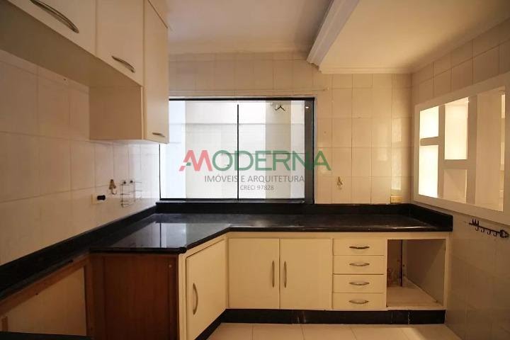 Casa à venda com 3 quartos, 2 banheiros, 3 vagas e 154m² no Rudge Ramos, São Bernardo do Campo (SP) — foto 9 de 27