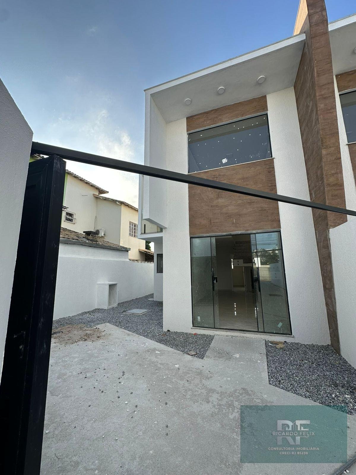 Casa à venda com 3 quartos, 2 suítes, 1 vaga e 105m² no Jardim Bela Vista, Rio das Ostras (RJ) — foto 2 de 20