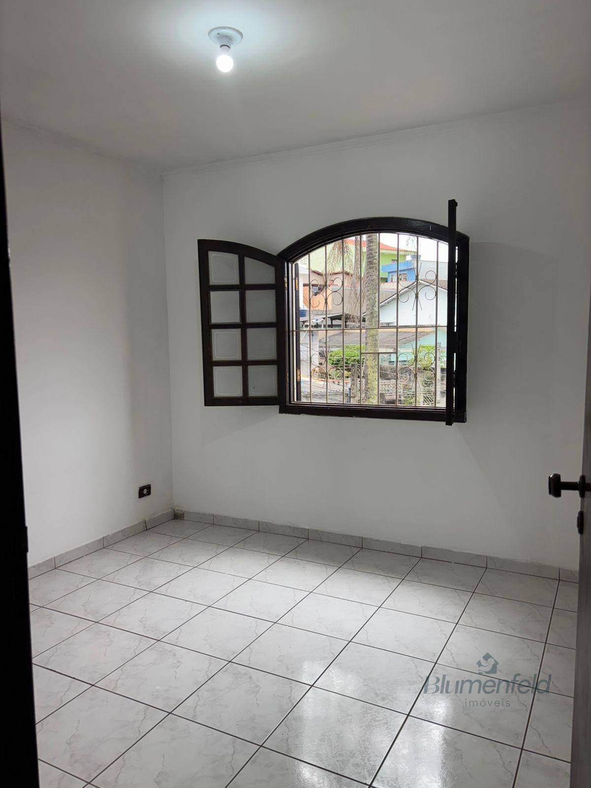 Casa para alugar com 3 quartos, 1 suíte, 3 vagas e 200m² no Jardim Rincão, Arujá (SP) — foto 8 de 15