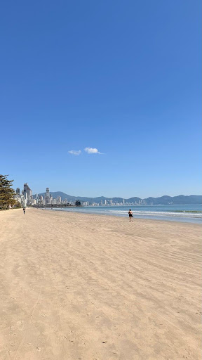 Locação de Temporada - Casa frente mar 4 quartos - Balneário Perequê - Porto Belo/SC