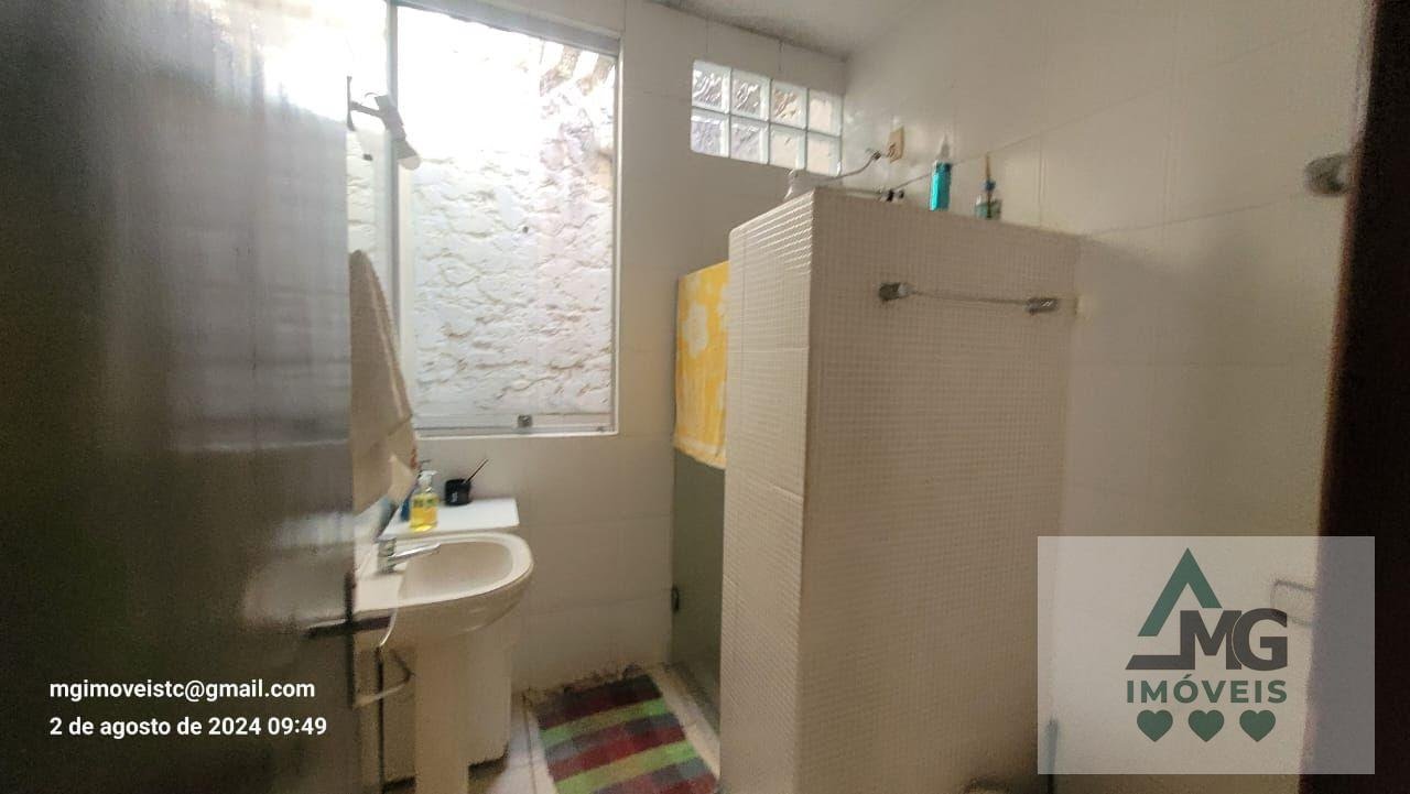 Casa à venda com 3 quartos, 1 suíte, 5 vagas e 300m² no Jardim Santa Tereza, Três Corações (MG) — foto 9 de 12