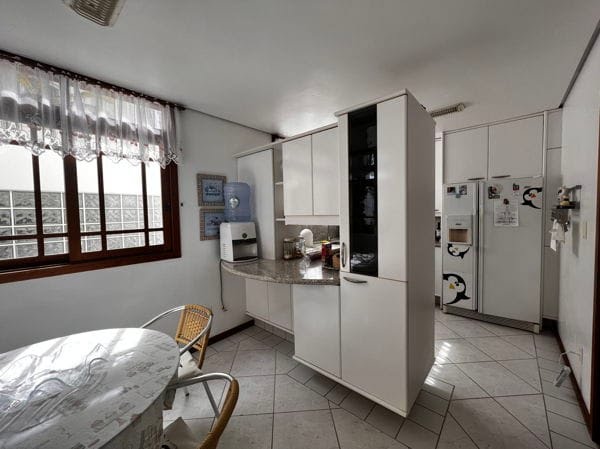 Casa à venda com 5 quartos, 2 suítes, 3 vagas e 390m² no Jurerê Internacional, Florianópolis (SC) — foto 8 de 30