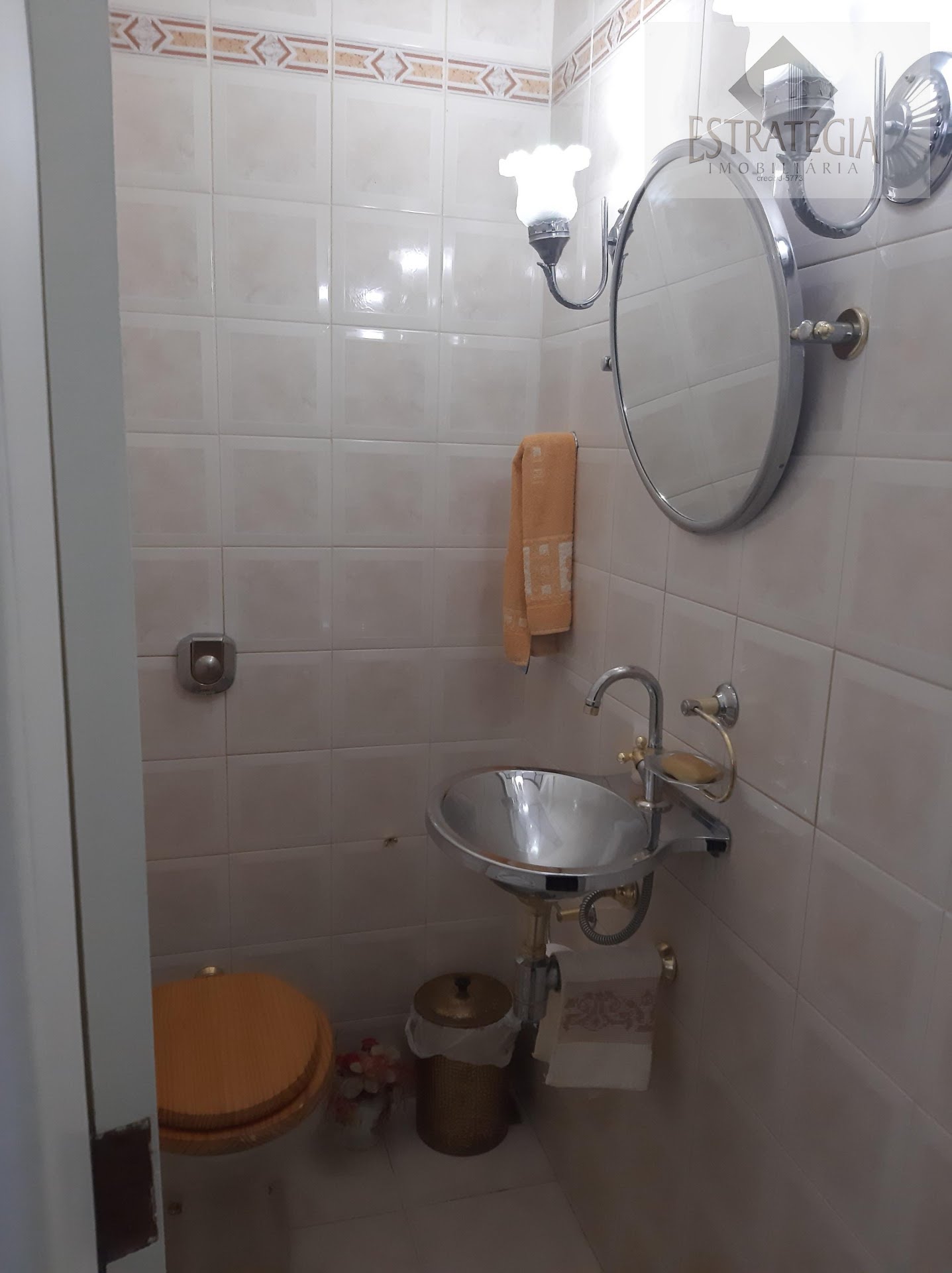 Casa à venda com 3 quartos, 1 suíte, 1 vaga e 190m² no Valparaíso, Petrópolis (RJ) — foto 12 de 30