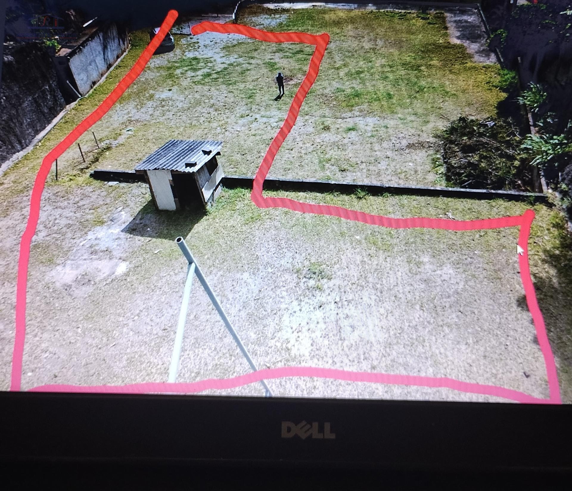 Parte do terreno com projeto para 40 apartamentos 