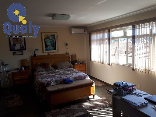Casa em Centro  -  Amparo