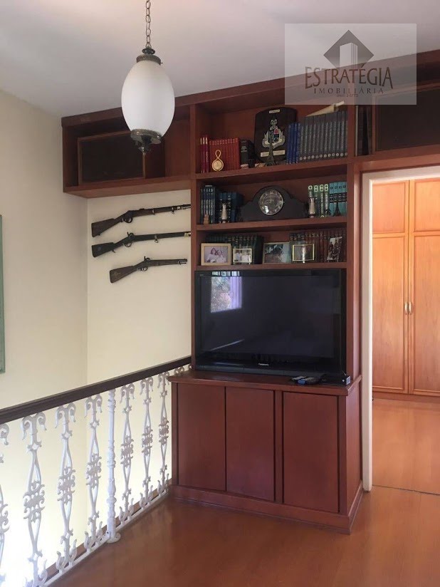 Casa à venda com 4 quartos, 4 suítes, 12 vagas e 750m² no Quarteirão Ingelheim, Petrópolis (RJ) — foto 11 de 23