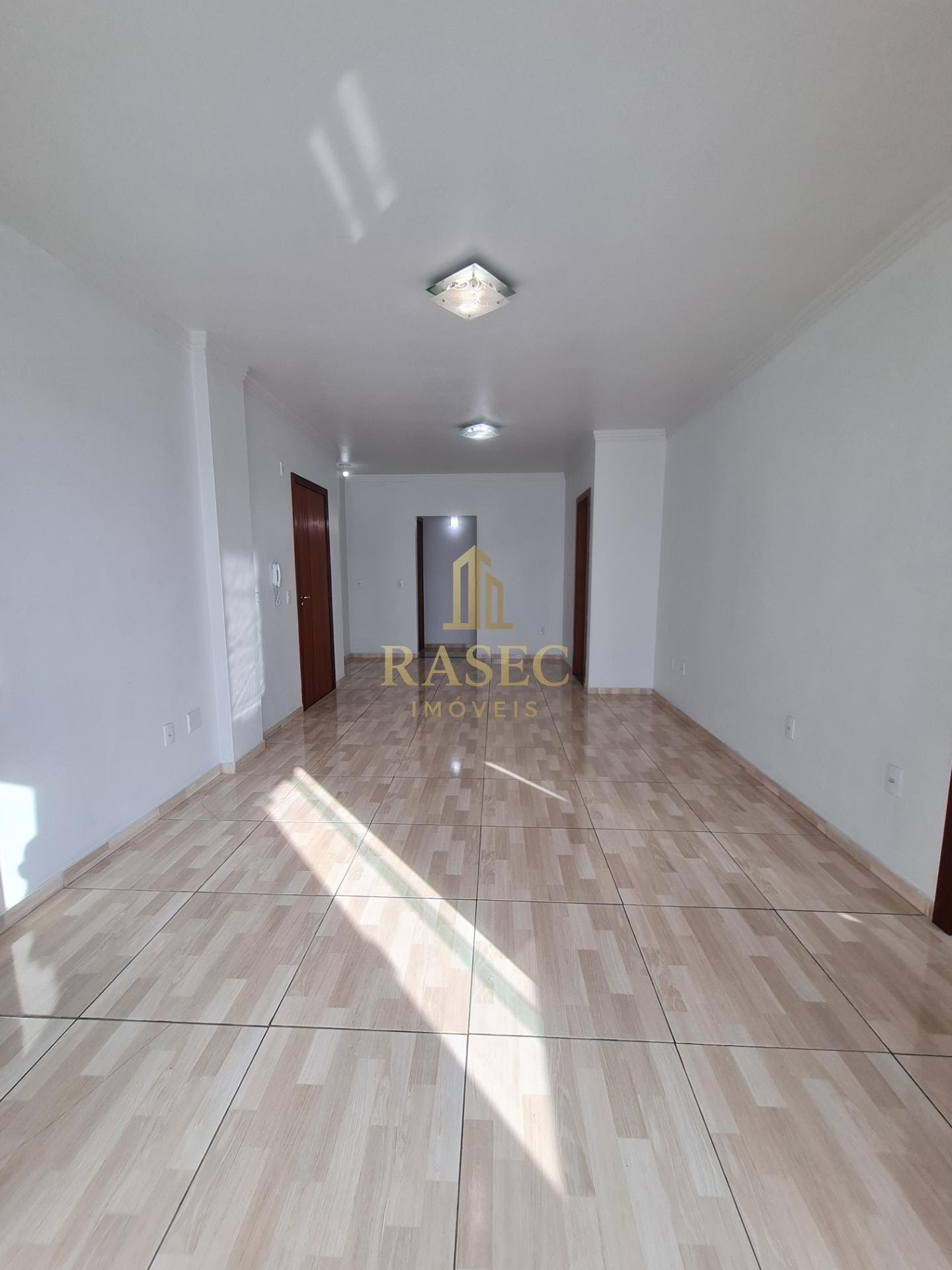 Apartamento para alugar com 2 quartos, 1 suíte, 1 vaga e 70m² no Centro II, Brusque (SC) — foto 5 de 11
