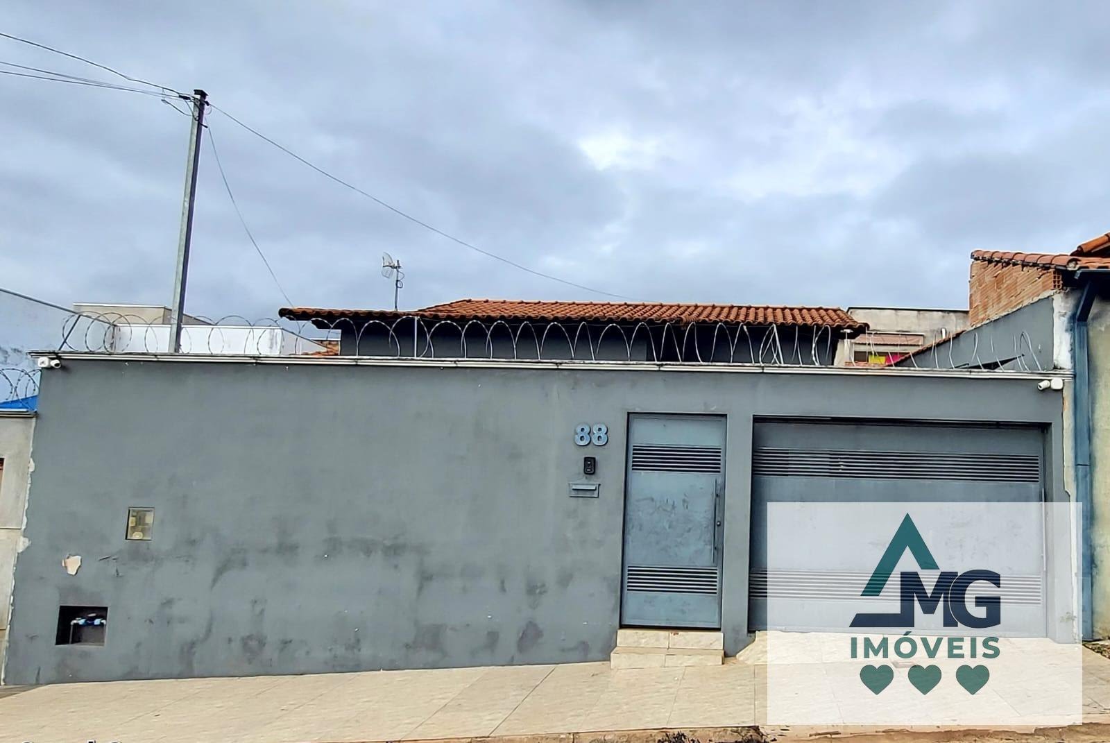 Casa, 4 quartos, 170 m² - Foto 1