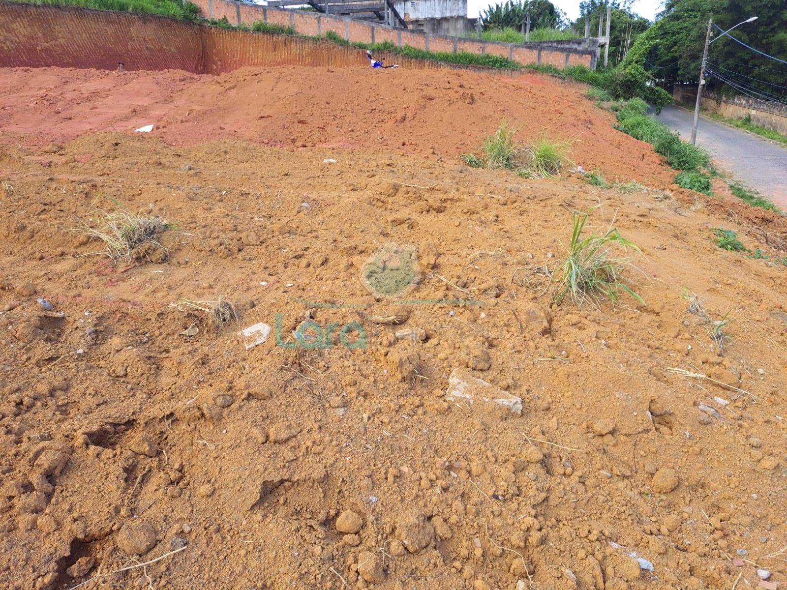 Terreno à venda com 2400m² de terreno no Jardim Pinheiro, Macaé (RJ) — foto 3 de 3