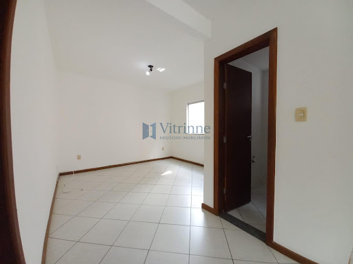 Casa de Condomínio em Lagoa Salgada  -  Feira de Santana
