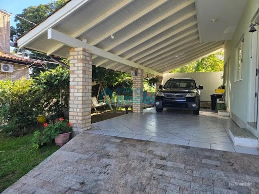 Casa em Ponta de Baixo  -  São José