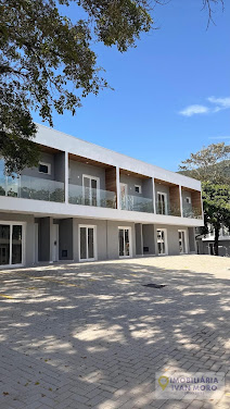 Casa em Armacao do Pântano do Sul  -  Florianópolis