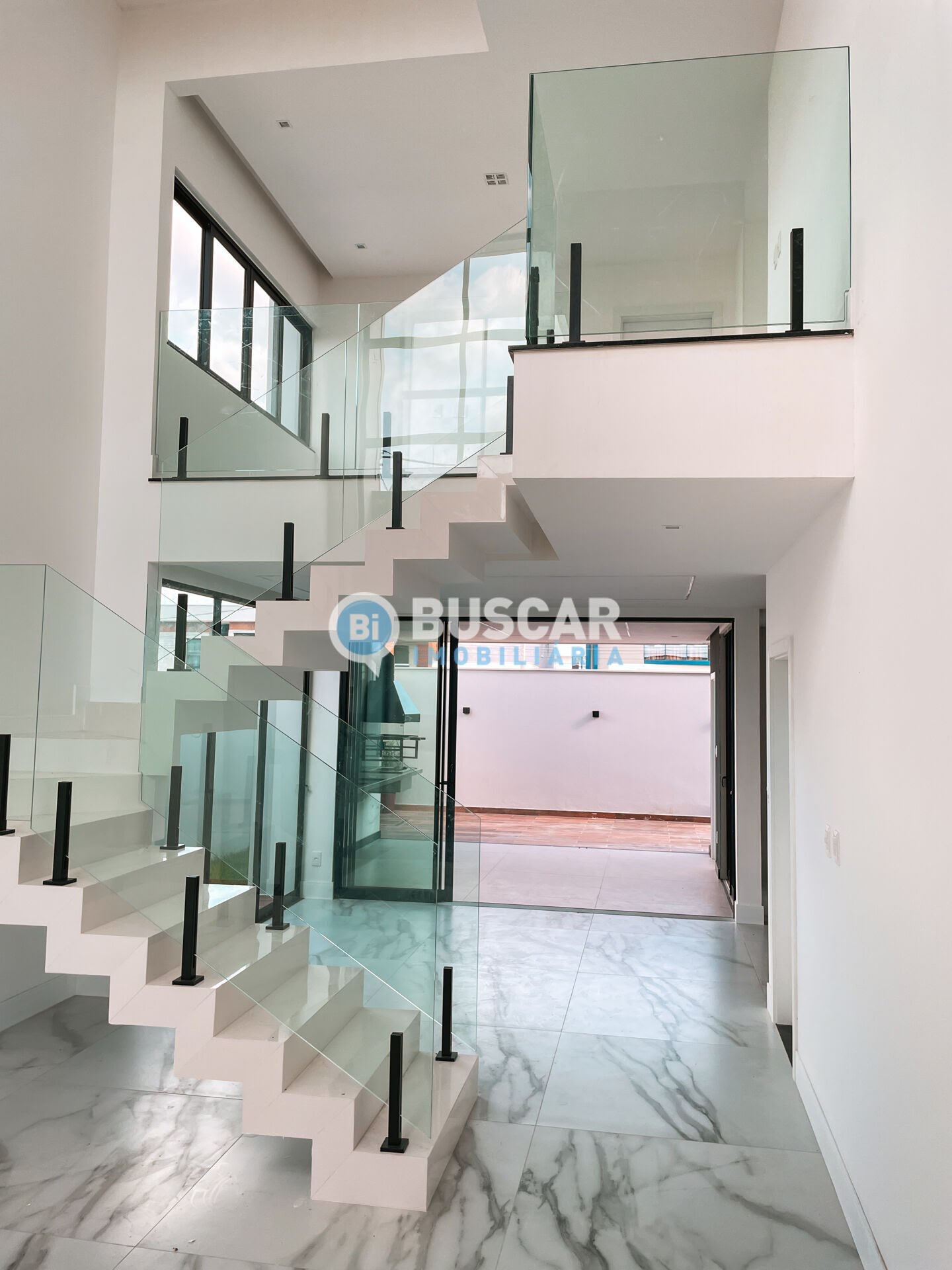 Casa à venda com 4 quartos, 4 suítes, 2 vagas e 252m² no Papagaio, Feira de Santana (BA) — foto 4 de 20