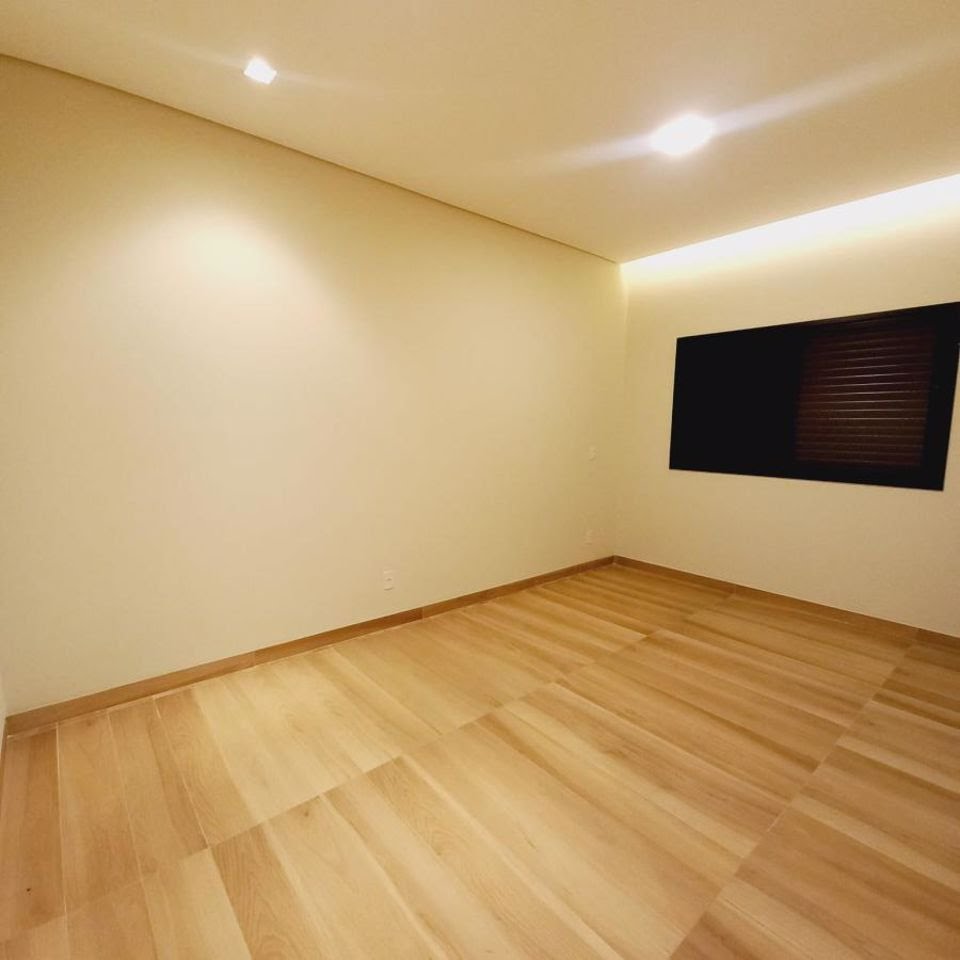 Casa à venda com 3 quartos, 3 suítes, 4 vagas e 274m² no Condomínio Alphaville I, Ribeirão Preto (SP) — foto 23 de 30