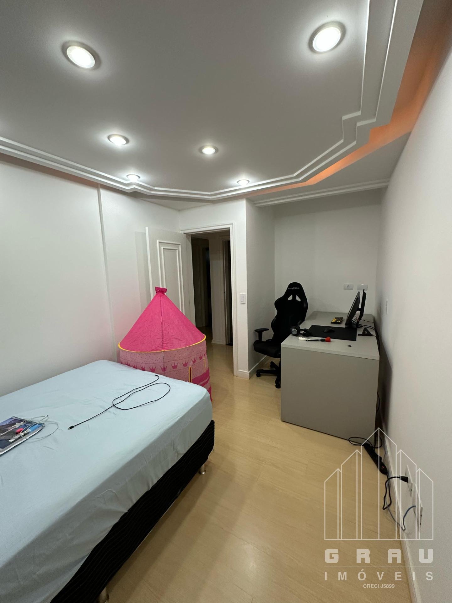 Apartamento no Ed. Arpoador Centro  -  Foz do Iguaçu