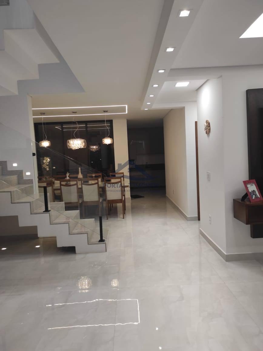 Casa à venda com 1 quarto, 2 suítes, 4 vagas e 230m² no Parque das Nogueiras, Sete Lagoas (MG) — foto 4 de 13
