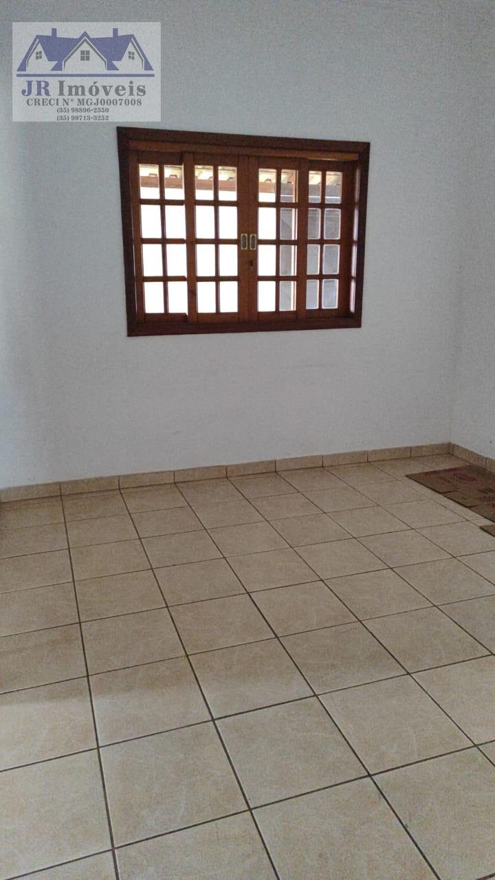 Casa à venda com 3 quartos, 2 banheiros, 3 vagas e 100m² no Centro, Piranguinho (MG) — foto 10 de 28