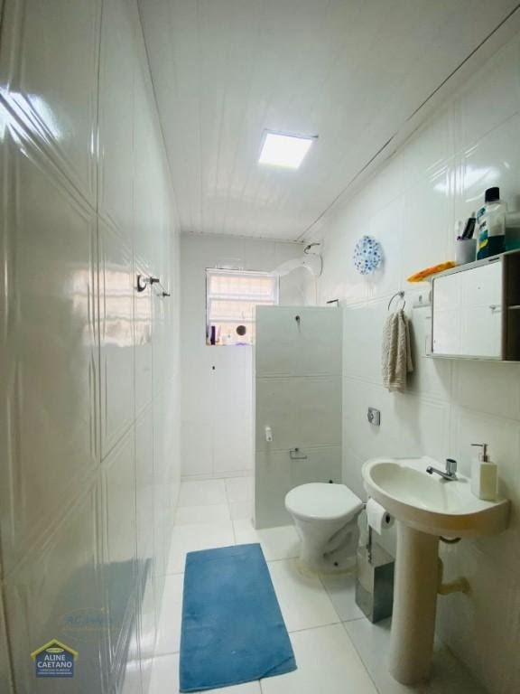 Casa à venda com 3 quartos, 1 suíte, 3 vagas e 150m² no Tupi, Praia Grande (SP) — foto 20 de 30